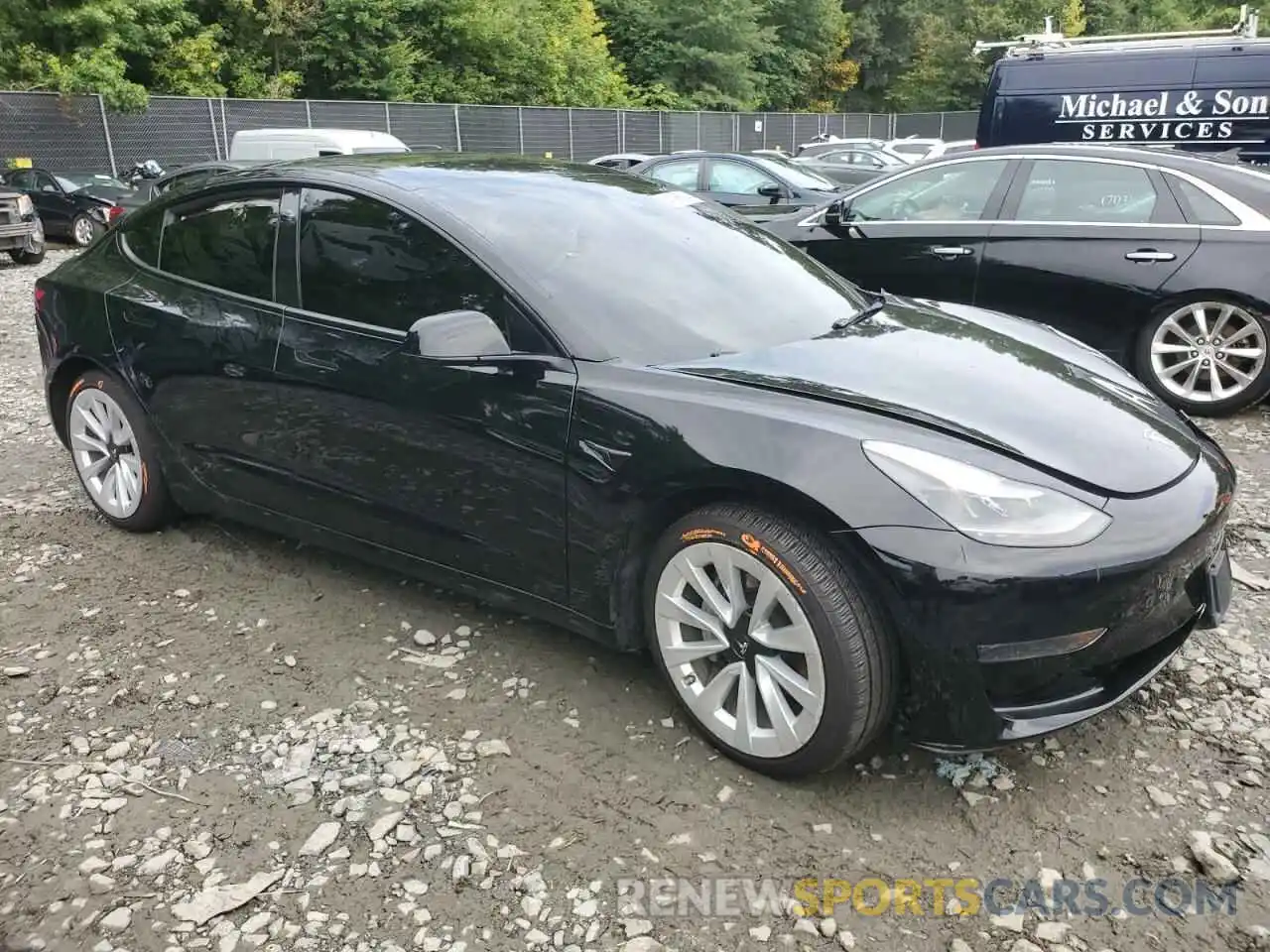 4 Photograph of a damaged car 5YJ3E1EA3NF186762 TESLA MODEL 3 2022