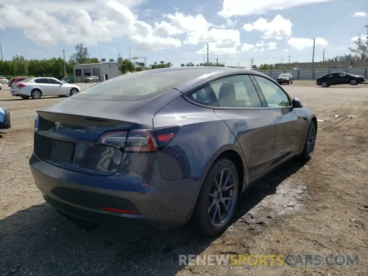 4 Photograph of a damaged car 5YJ3E1EA3NF188768 TESLA MODEL 3 2022