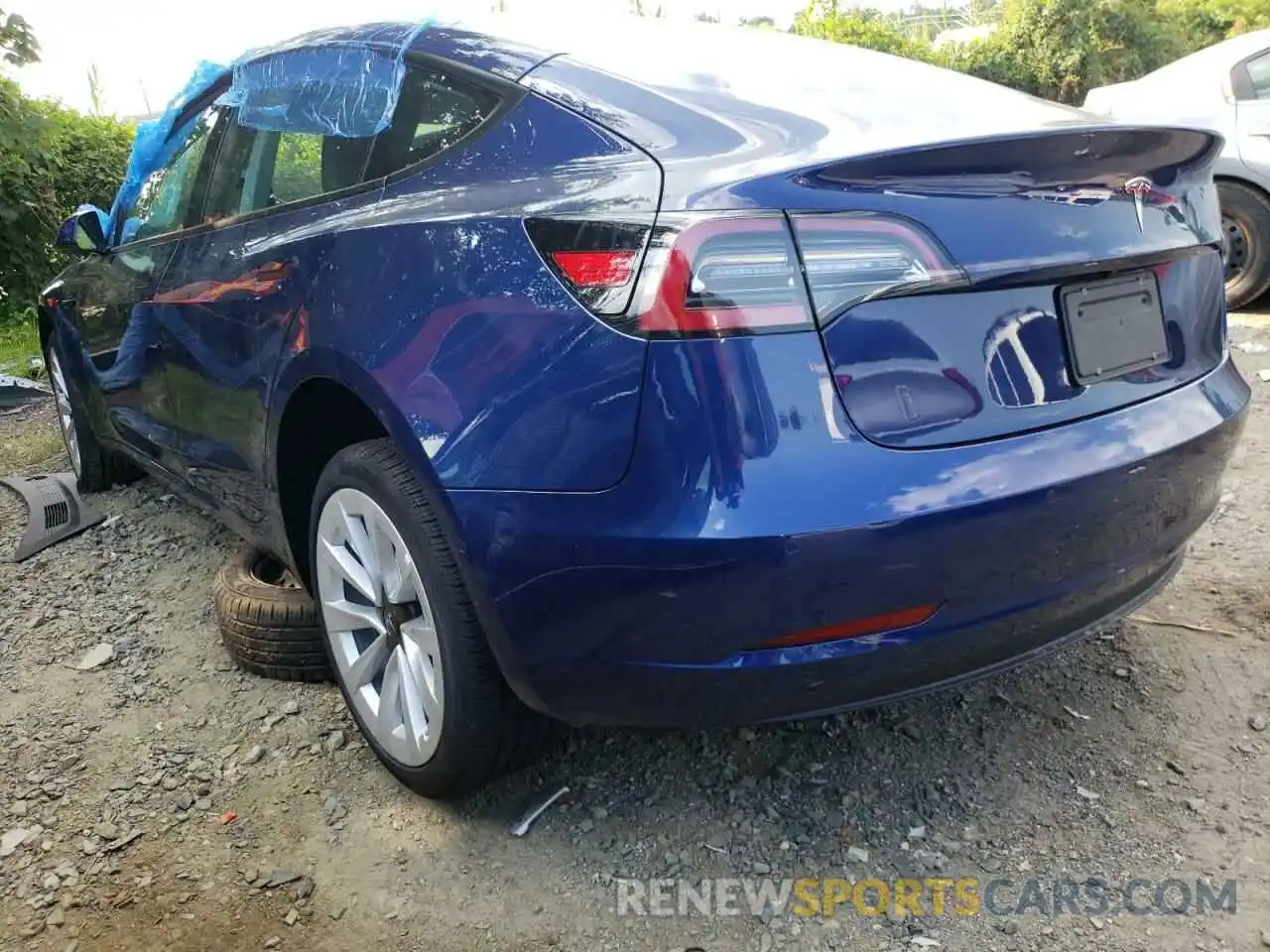 3 Photograph of a damaged car 5YJ3E1EA3NF191508 TESLA MODEL 3 2022