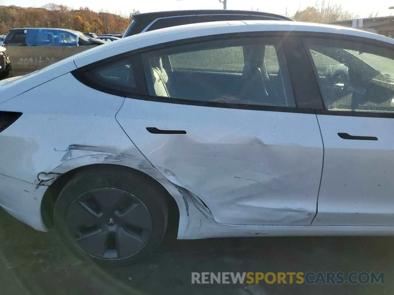 11 Photograph of a damaged car 5YJ3E1EA3NF251867 TESLA MODEL 3 2022