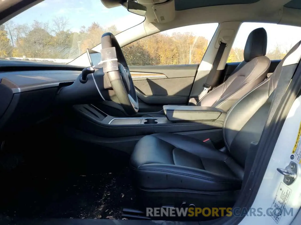 7 Photograph of a damaged car 5YJ3E1EA3NF251867 TESLA MODEL 3 2022