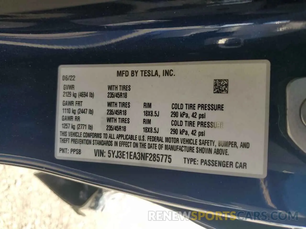 12 Photograph of a damaged car 5YJ3E1EA3NF285775 TESLA MODEL 3 2022