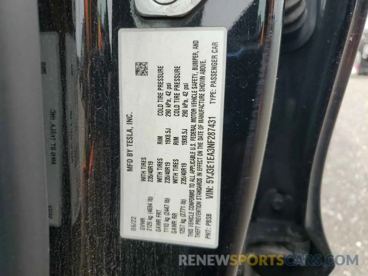 13 Photograph of a damaged car 5YJ3E1EA3NF287431 TESLA MODEL 3 2022