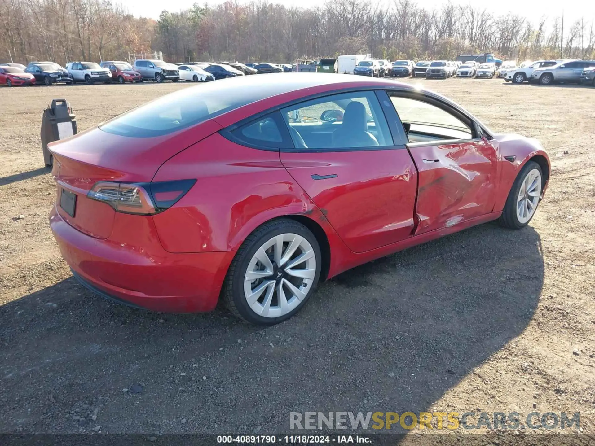 4 Photograph of a damaged car 5YJ3E1EA3NF288336 TESLA MODEL 3 2022