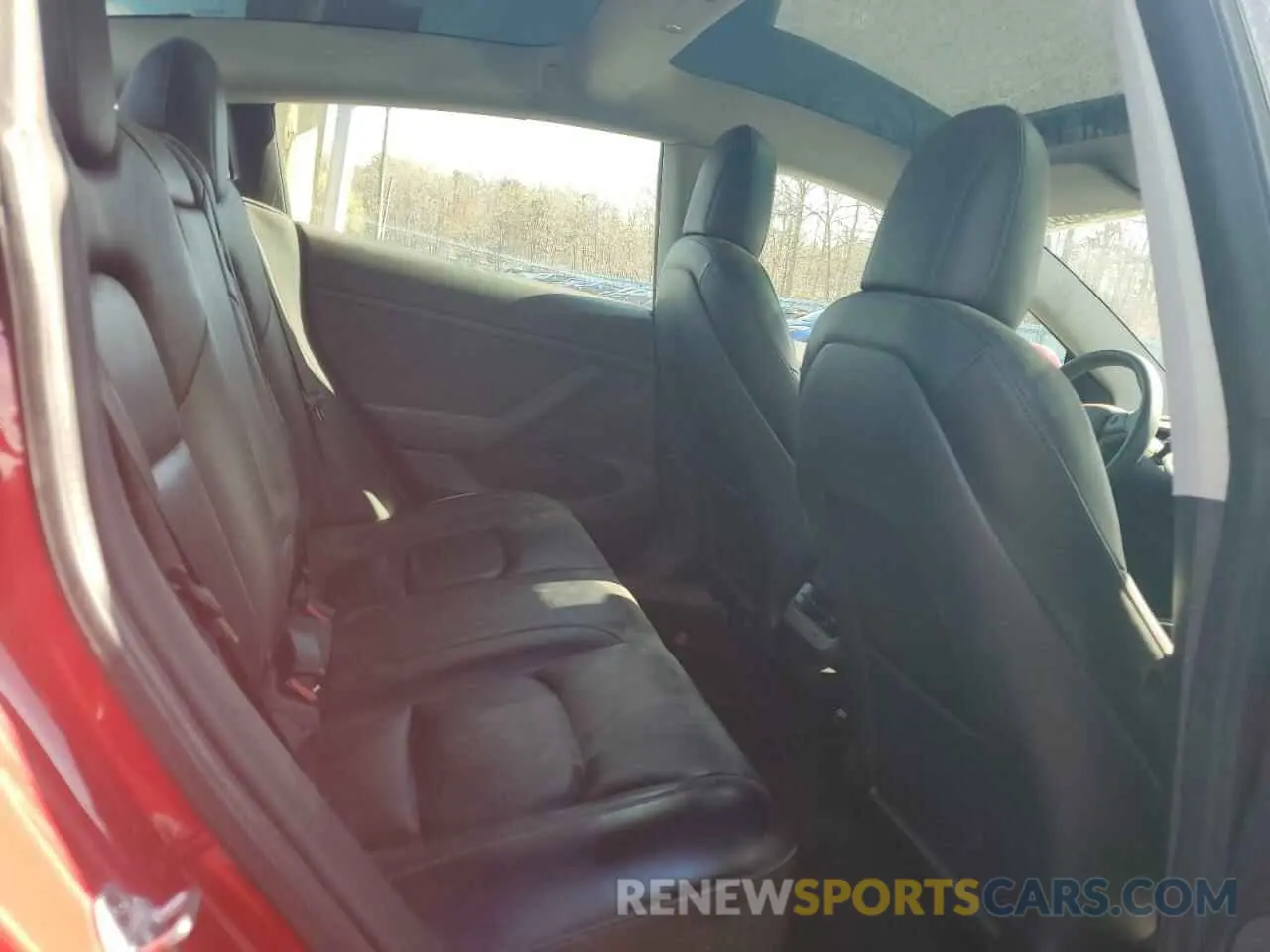 10 Photograph of a damaged car 5YJ3E1EA3NF288370 TESLA MODEL 3 2022