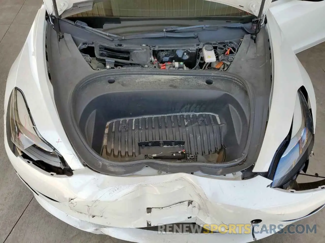 11 Photograph of a damaged car 5YJ3E1EA3NF290670 TESLA MODEL 3 2022