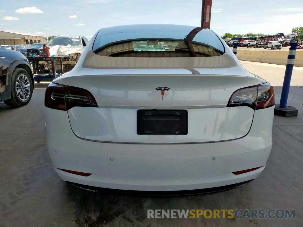 6 Photograph of a damaged car 5YJ3E1EA3NF290670 TESLA MODEL 3 2022