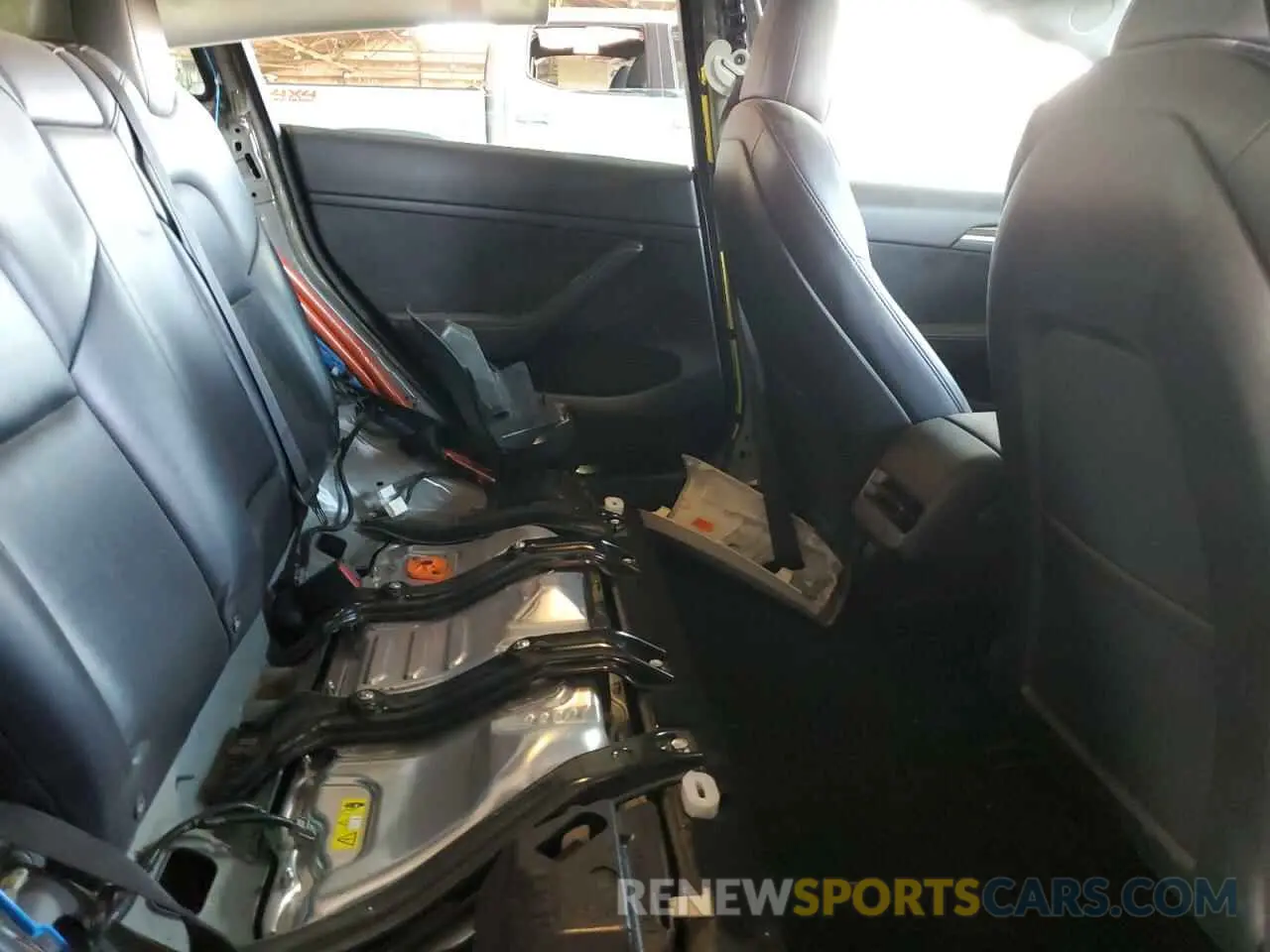 10 Photograph of a damaged car 5YJ3E1EA3NF303997 TESLA MODEL 3 2022
