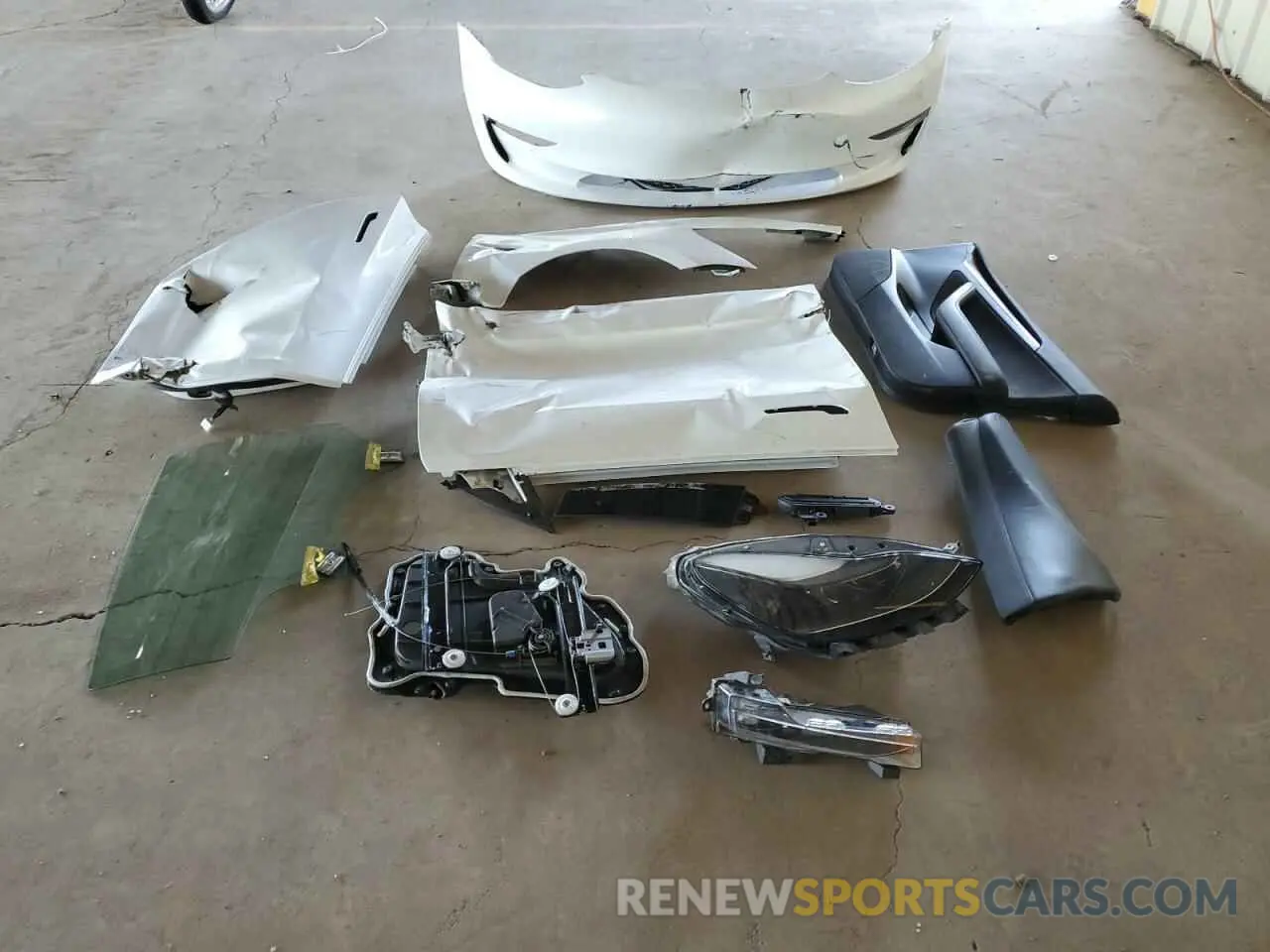 12 Photograph of a damaged car 5YJ3E1EA3NF304468 TESLA MODEL 3 2022