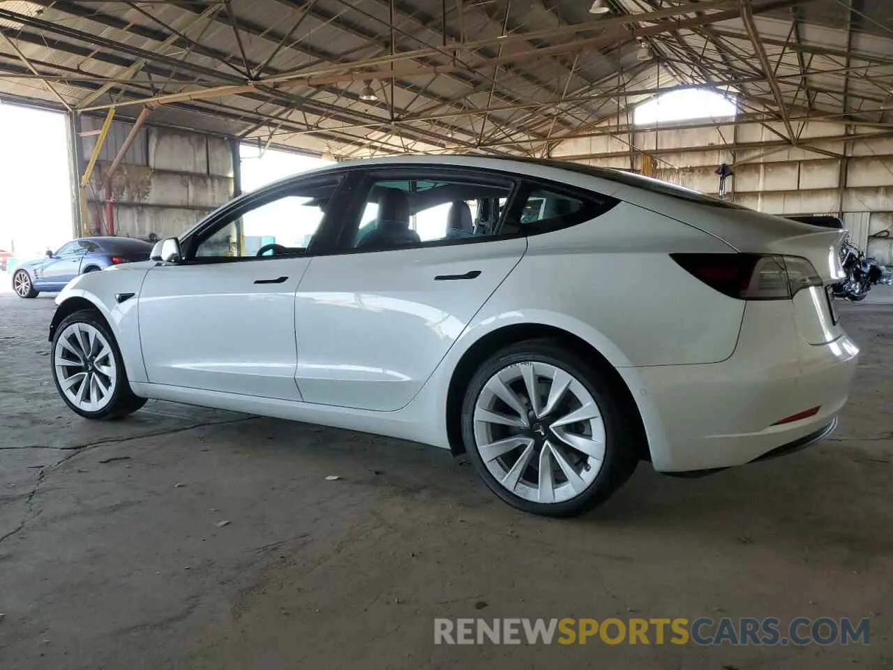 2 Photograph of a damaged car 5YJ3E1EA3NF304468 TESLA MODEL 3 2022