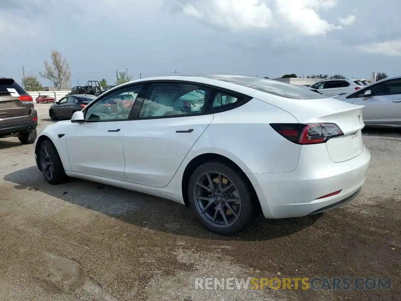 2 Photograph of a damaged car 5YJ3E1EA3NF316314 TESLA MODEL 3 2022