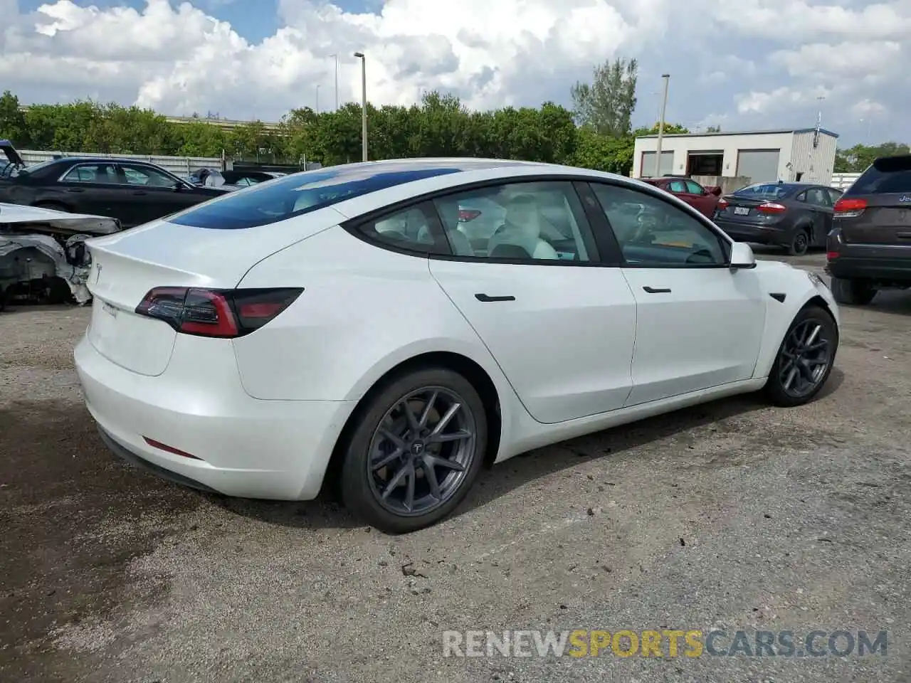 3 Photograph of a damaged car 5YJ3E1EA3NF316314 TESLA MODEL 3 2022