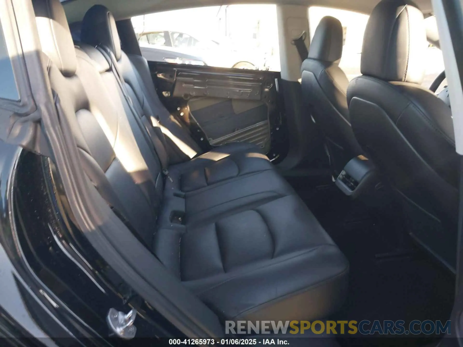 7 Photograph of a damaged car 5YJ3E1EA3NF320248 TESLA MODEL 3 2022