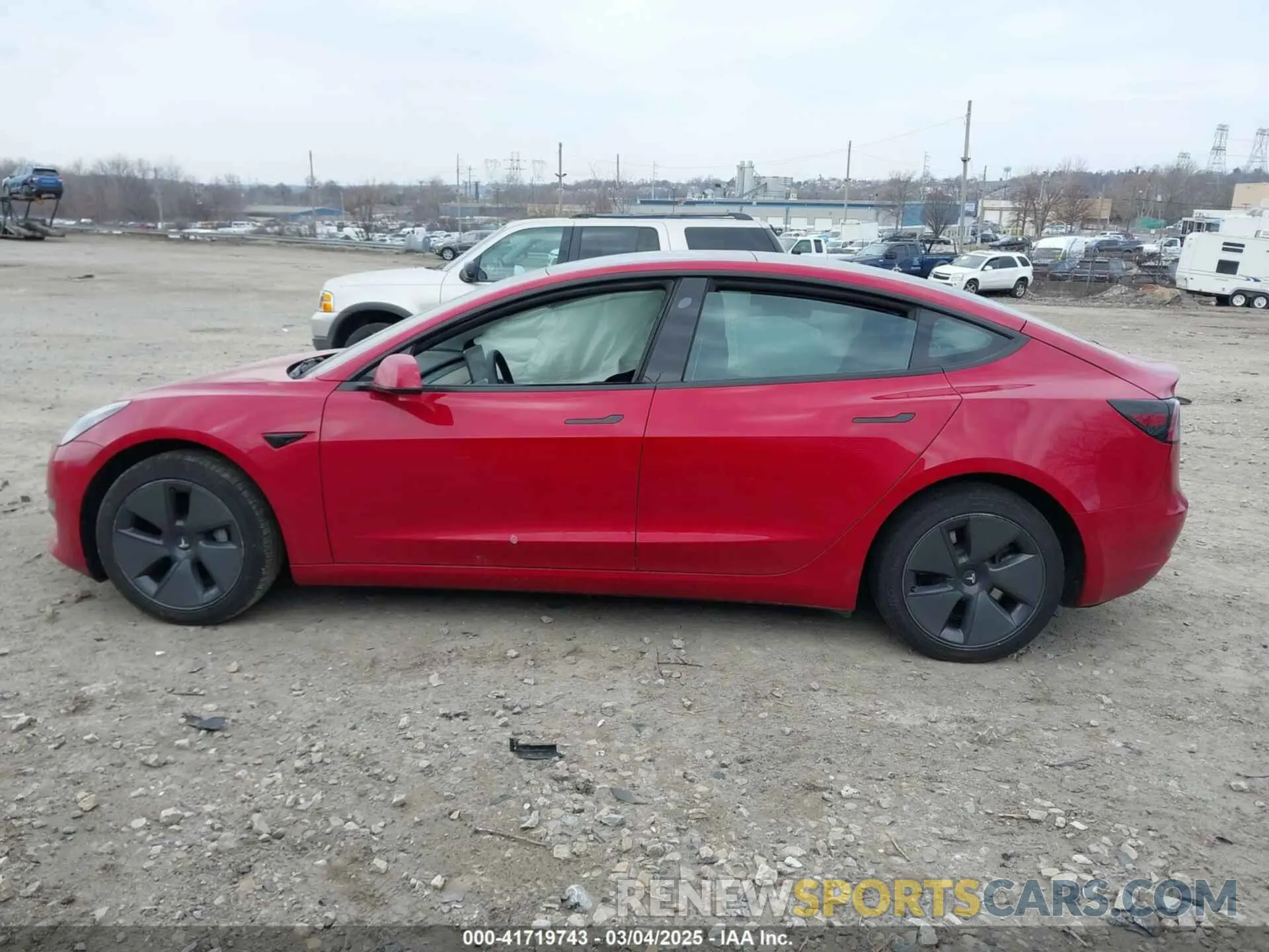 13 Photograph of a damaged car 5YJ3E1EA3NF333128 TESLA MODEL 3 2022