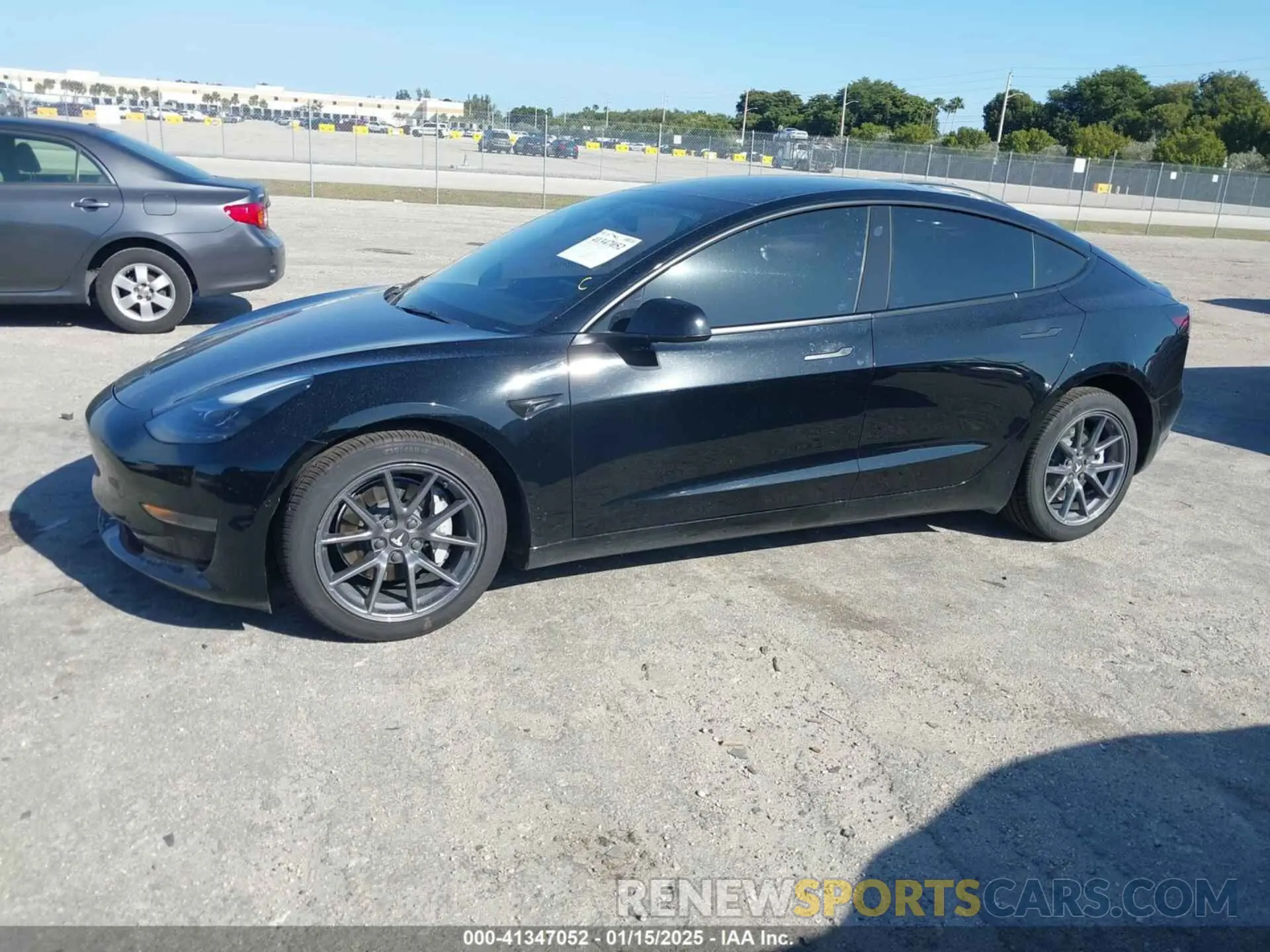2 Photograph of a damaged car 5YJ3E1EA3NF351306 TESLA MODEL 3 2022
