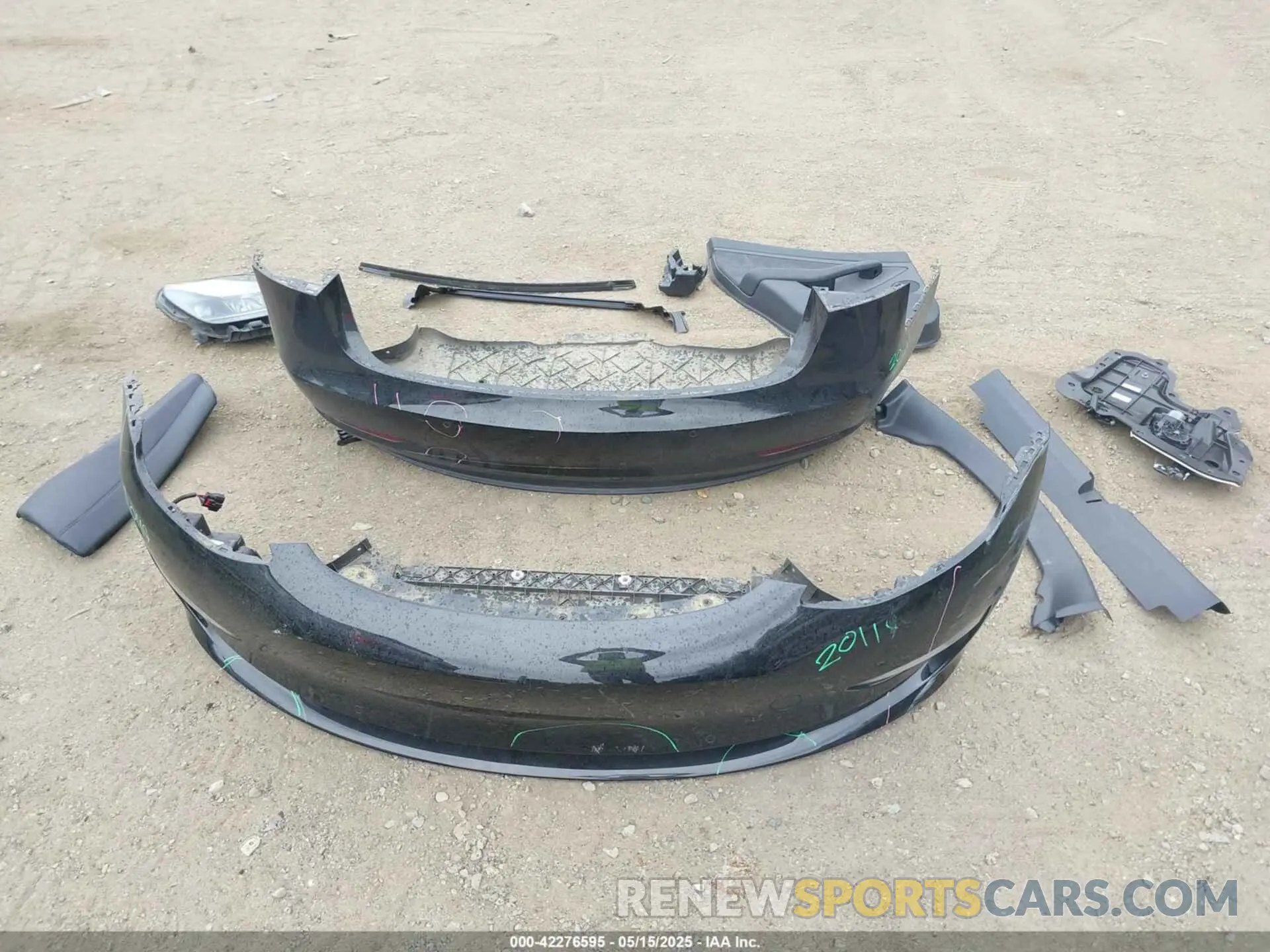 12 Photograph of a damaged car 5YJ3E1EA3NF355923 TESLA MODEL 3 2022
