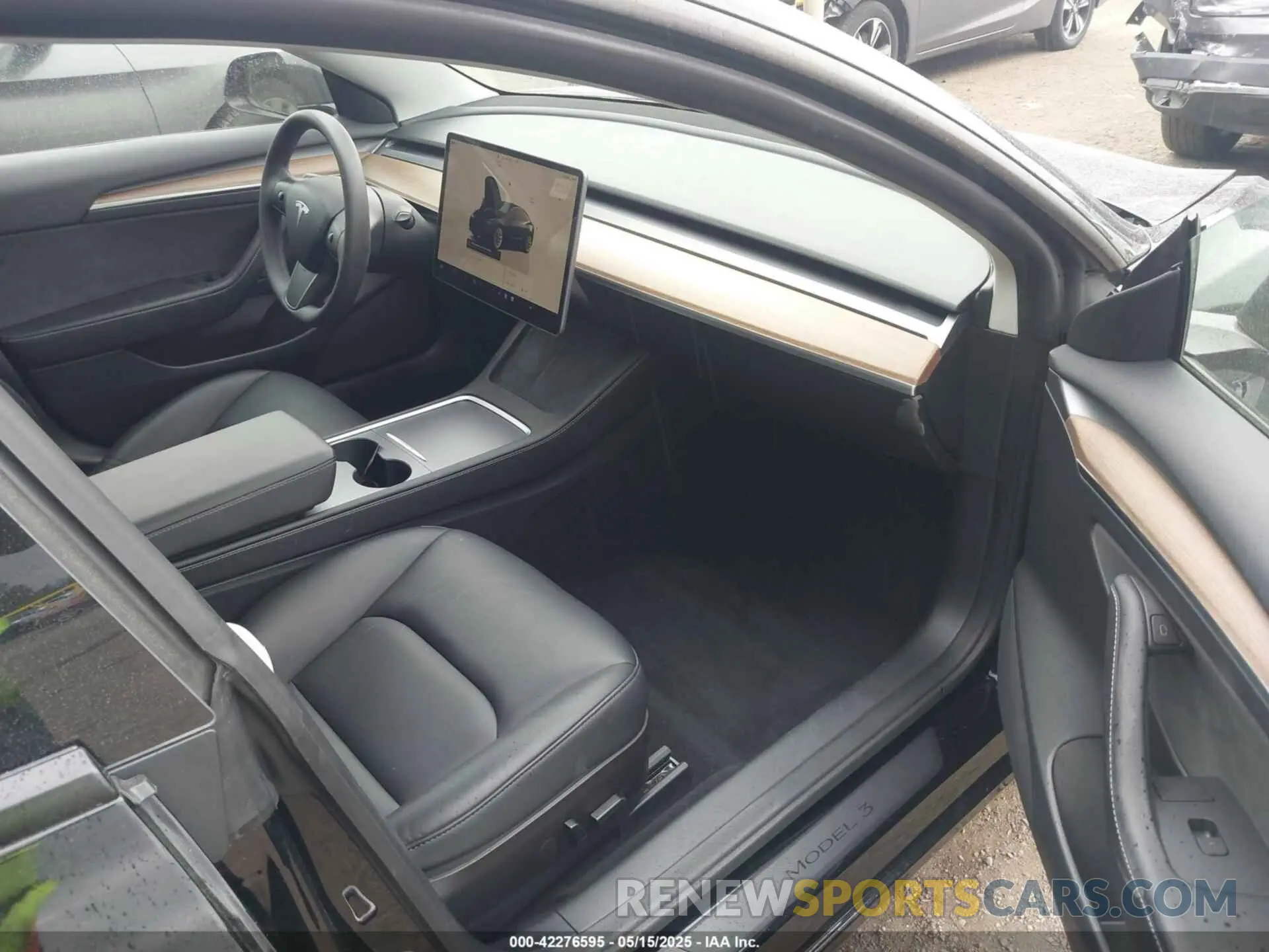 5 Photograph of a damaged car 5YJ3E1EA3NF355923 TESLA MODEL 3 2022