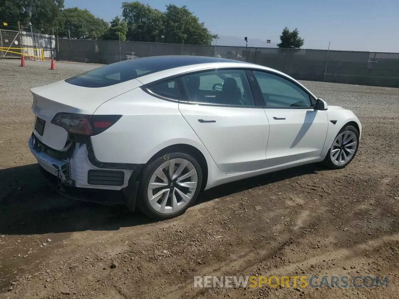 3 Photograph of a damaged car 5YJ3E1EA3NF358983 TESLA MODEL 3 2022