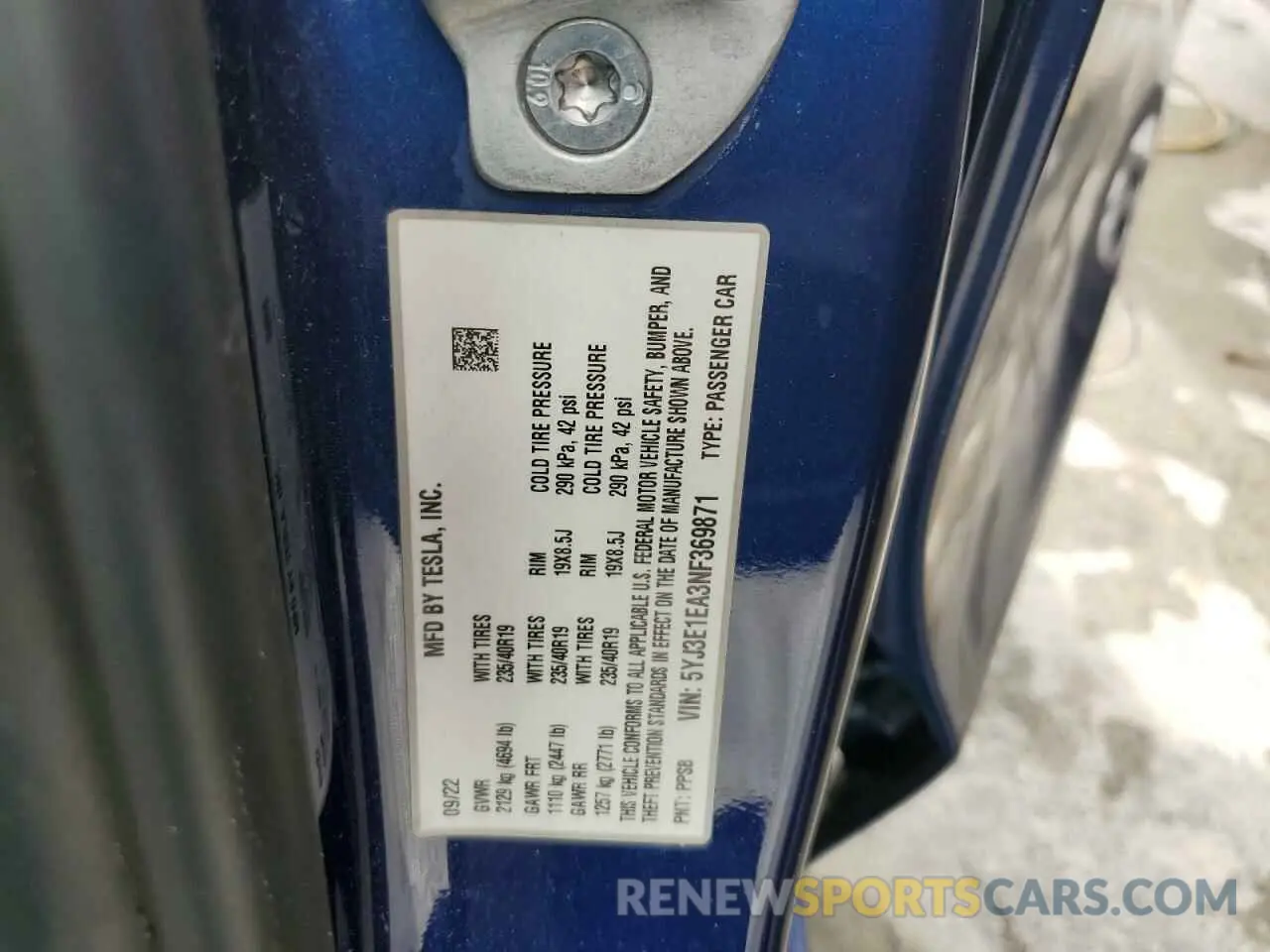 12 Photograph of a damaged car 5YJ3E1EA3NF369871 TESLA MODEL 3 2022