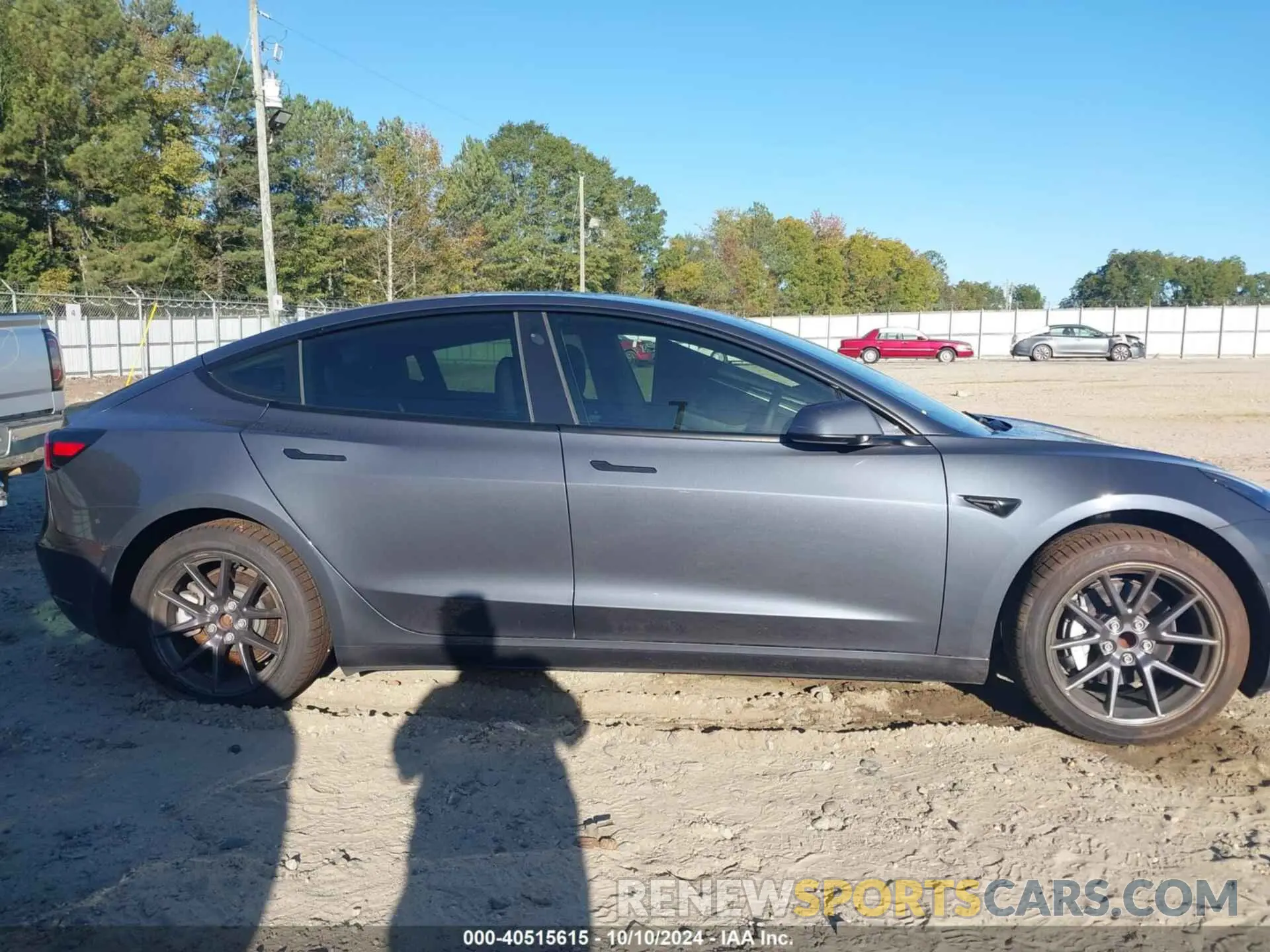 13 Photograph of a damaged car 5YJ3E1EA3NF370051 TESLA MODEL 3 2022
