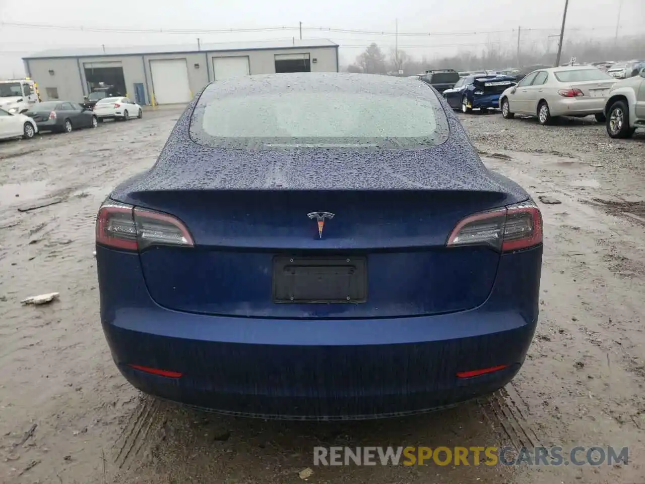 6 Photograph of a damaged car 5YJ3E1EA3NF370065 TESLA MODEL 3 2022