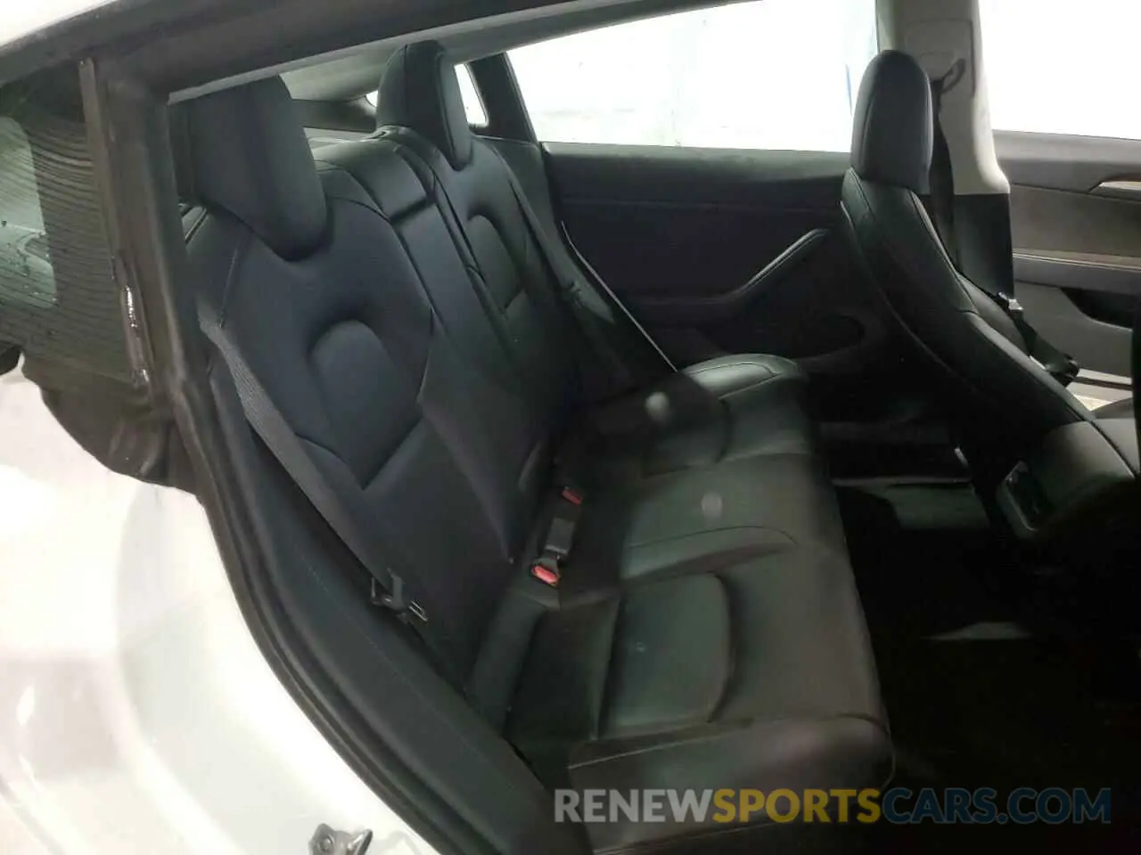 10 Photograph of a damaged car 5YJ3E1EA3NF371376 TESLA MODEL 3 2022