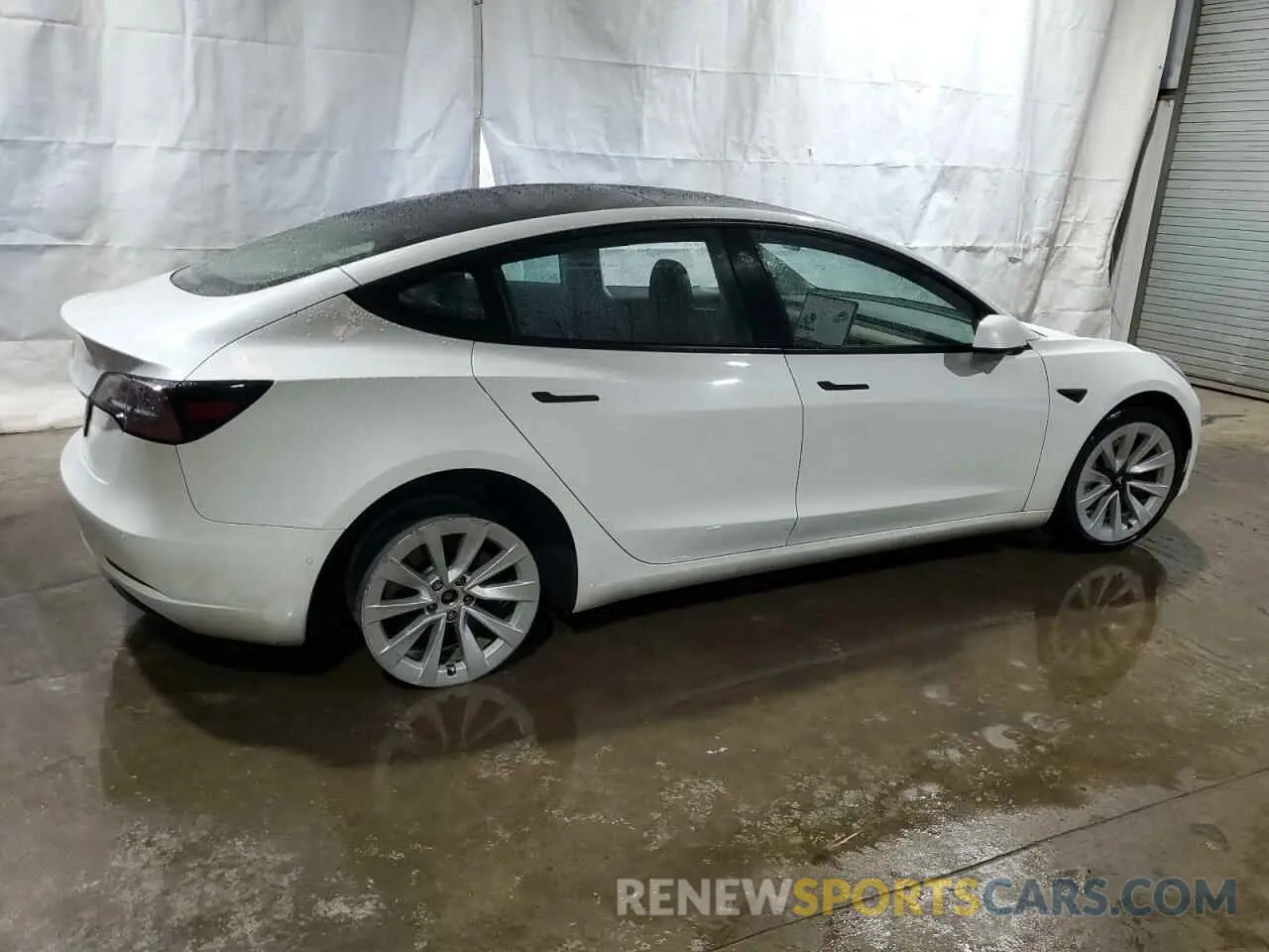 3 Photograph of a damaged car 5YJ3E1EA3NF371376 TESLA MODEL 3 2022