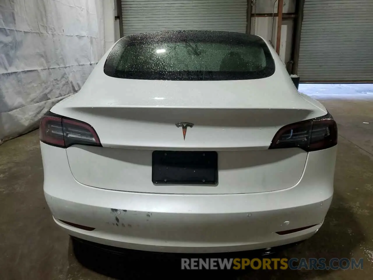6 Photograph of a damaged car 5YJ3E1EA3NF371376 TESLA MODEL 3 2022