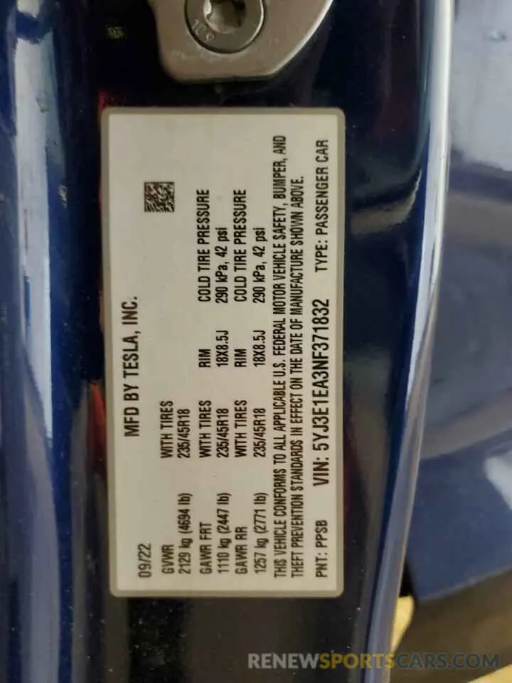 12 Photograph of a damaged car 5YJ3E1EA3NF371832 TESLA MODEL 3 2022