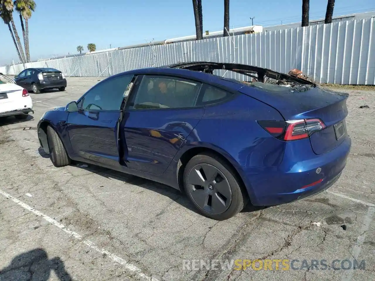 2 Photograph of a damaged car 5YJ3E1EA3NF376562 TESLA MODEL 3 2022