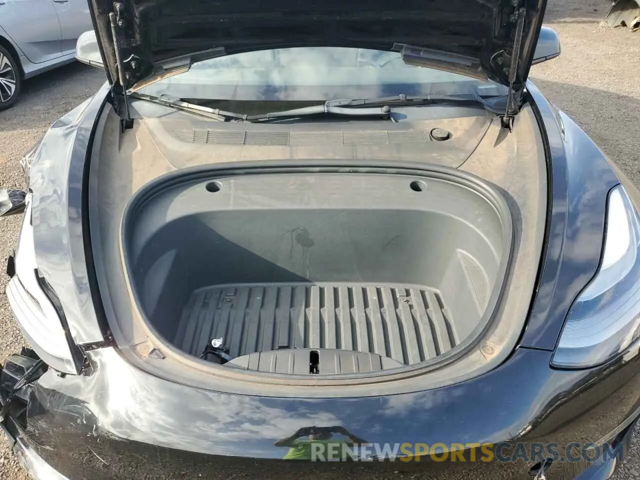 11 Photograph of a damaged car 5YJ3E1EA4NF115523 TESLA MODEL 3 2022