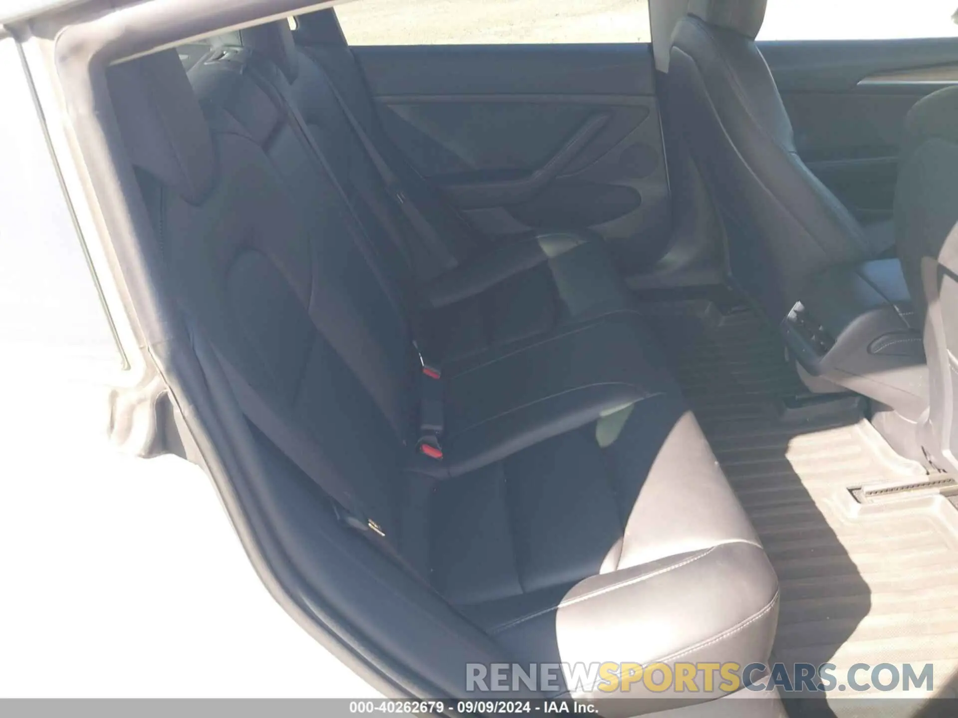 8 Photograph of a damaged car 5YJ3E1EA4NF120849 TESLA MODEL 3 2022