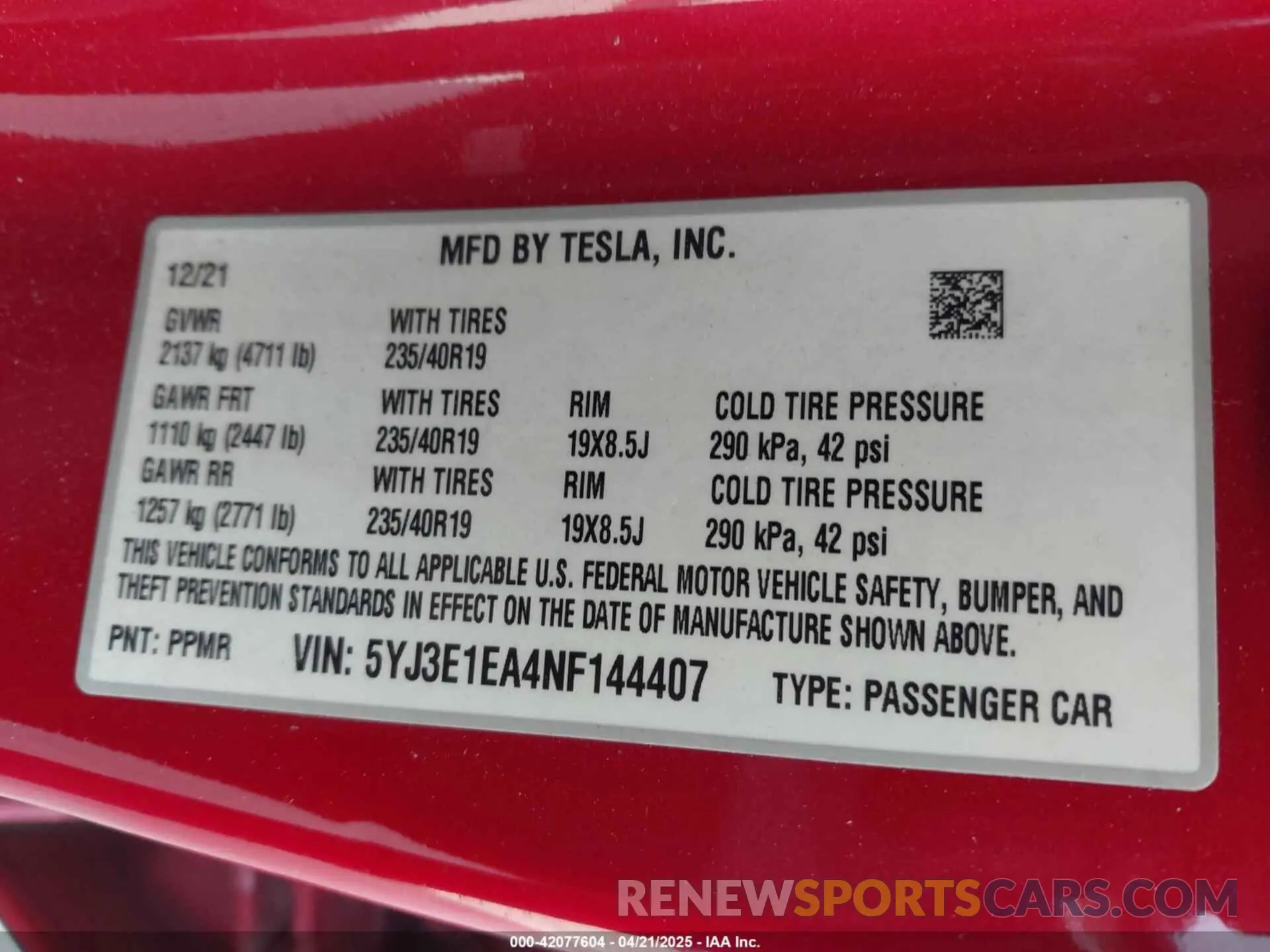 9 Photograph of a damaged car 5YJ3E1EA4NF144407 TESLA MODEL 3 2022