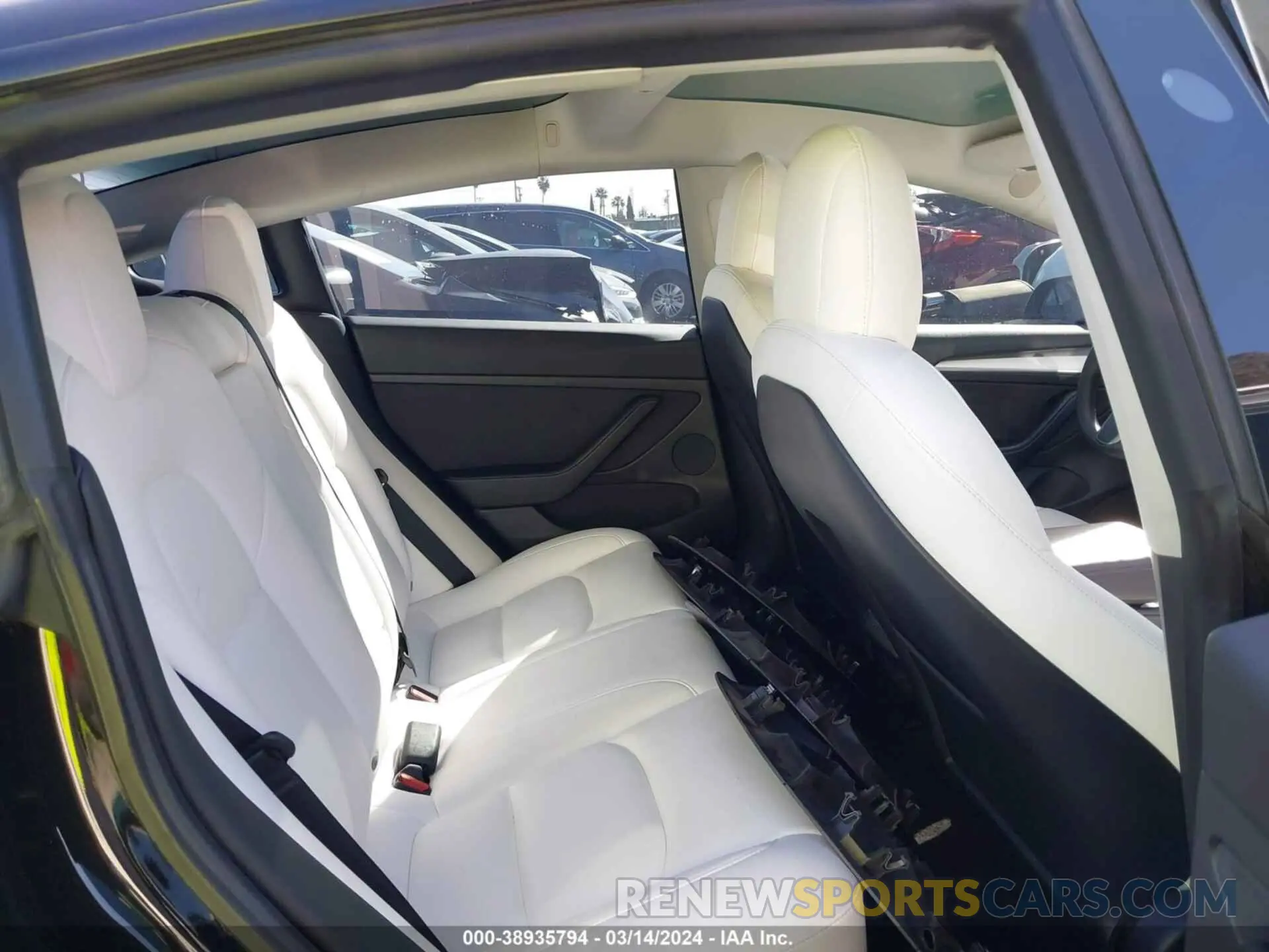 8 Photograph of a damaged car 5YJ3E1EA4NF148506 TESLA MODEL 3 2022