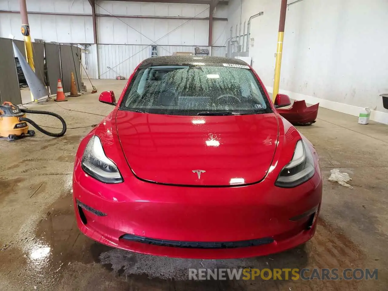 5 Photograph of a damaged car 5YJ3E1EA4NF186351 TESLA MODEL 3 2022