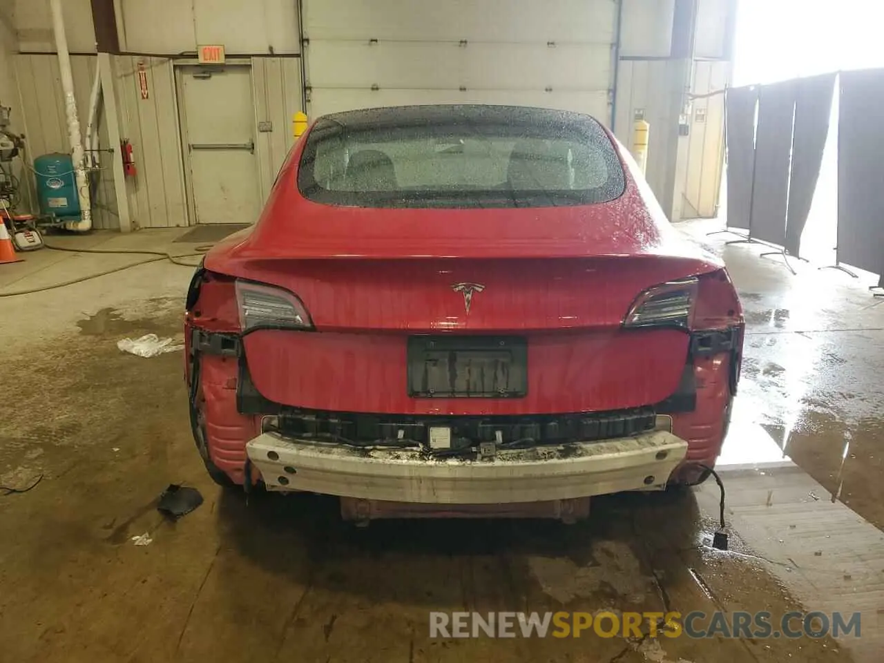 6 Photograph of a damaged car 5YJ3E1EA4NF186351 TESLA MODEL 3 2022