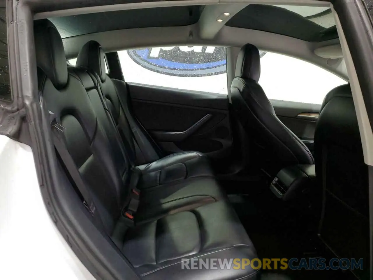 10 Photograph of a damaged car 5YJ3E1EA4NF186642 TESLA MODEL 3 2022