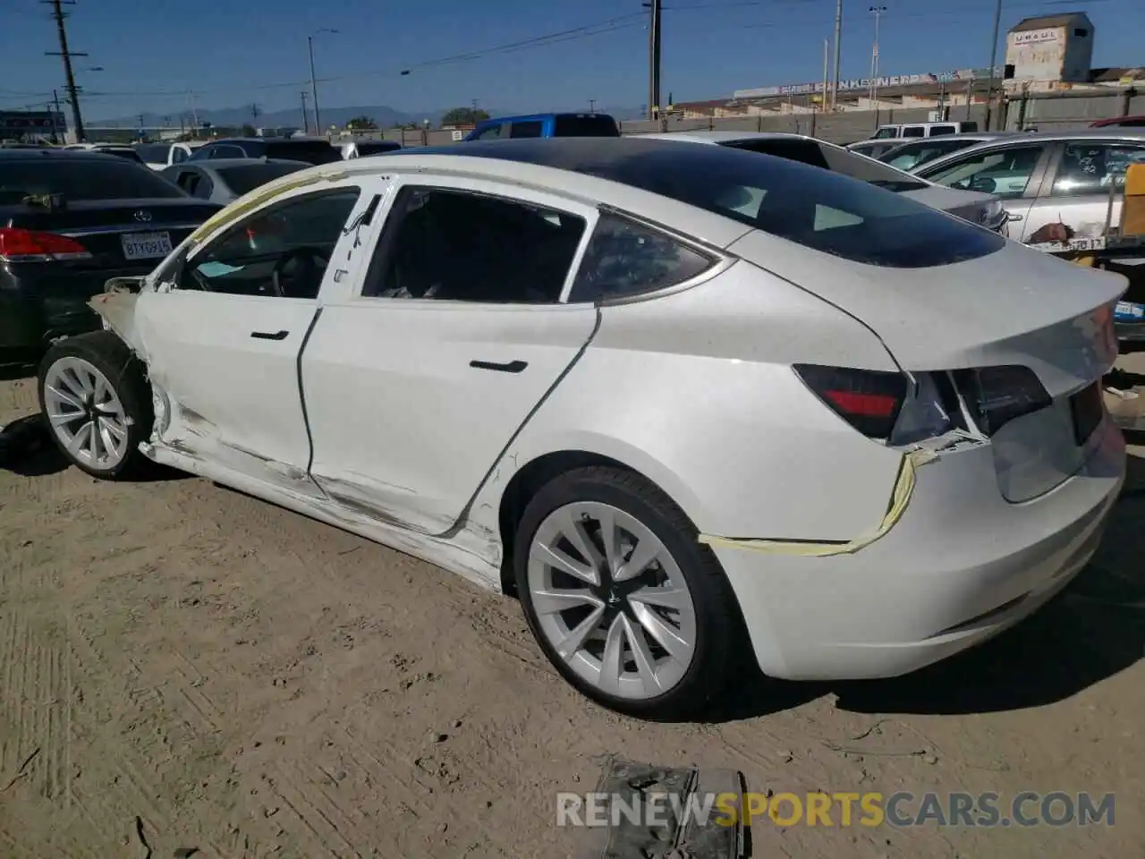 3 Photograph of a damaged car 5YJ3E1EA4NF186835 TESLA MODEL 3 2022