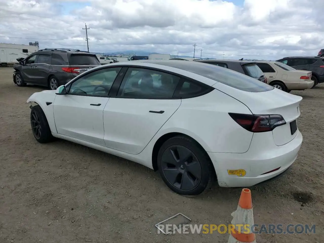 2 Photograph of a damaged car 5YJ3E1EA4NF207232 TESLA MODEL 3 2022