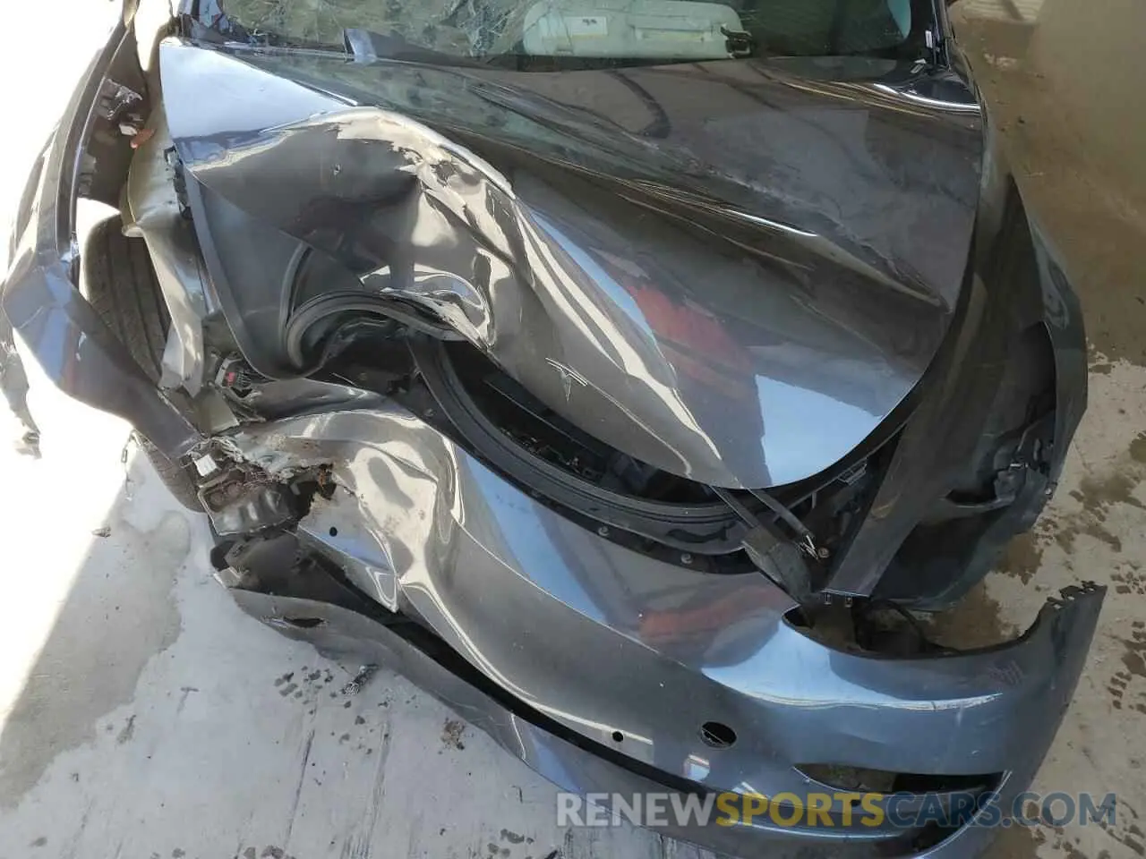 11 Photograph of a damaged car 5YJ3E1EA4NF285493 TESLA MODEL 3 2022