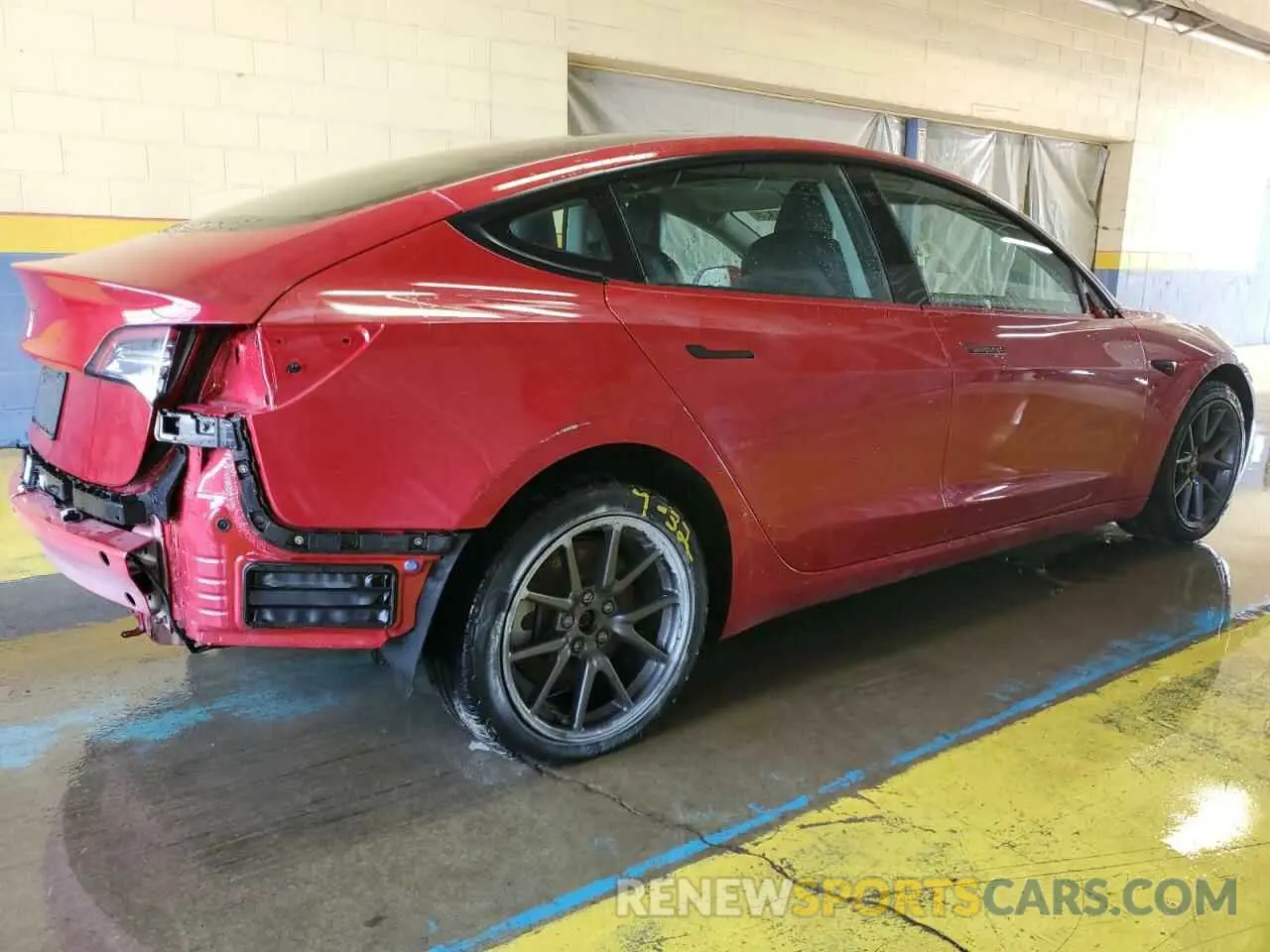 3 Photograph of a damaged car 5YJ3E1EA4NF288457 TESLA MODEL 3 2022