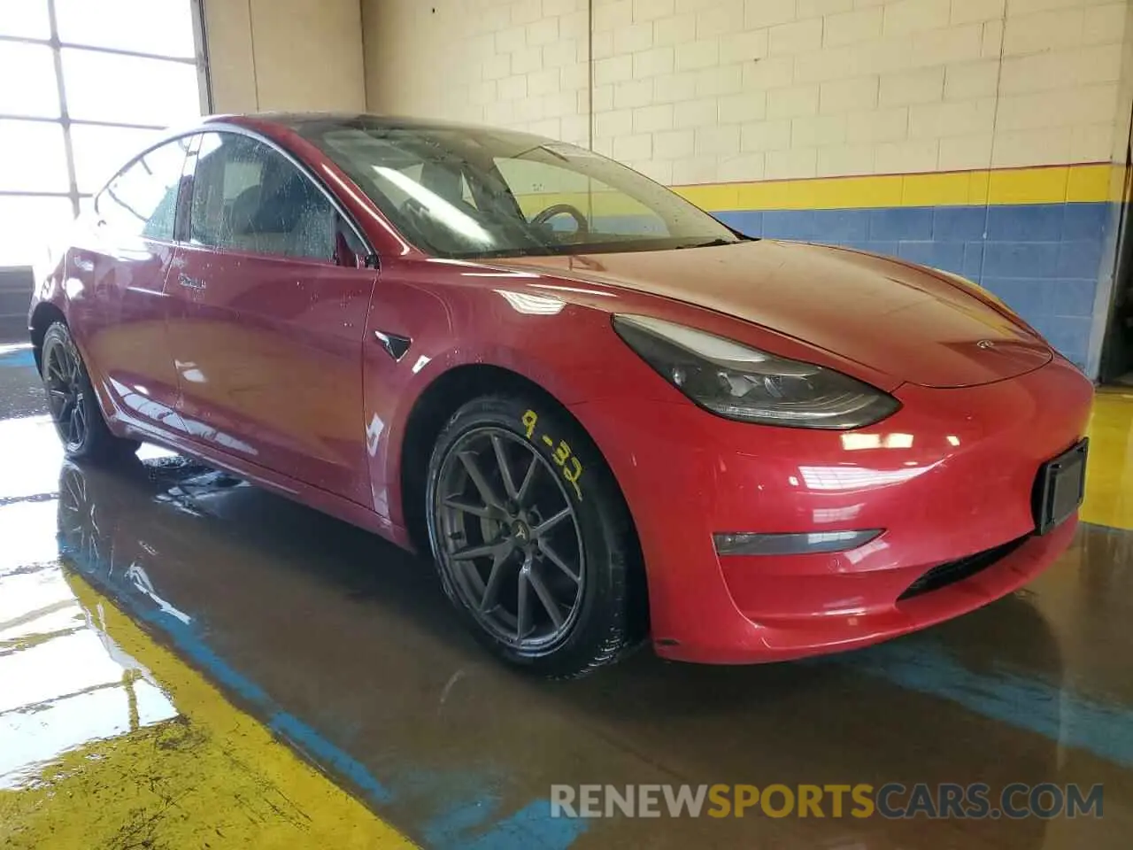 4 Photograph of a damaged car 5YJ3E1EA4NF288457 TESLA MODEL 3 2022