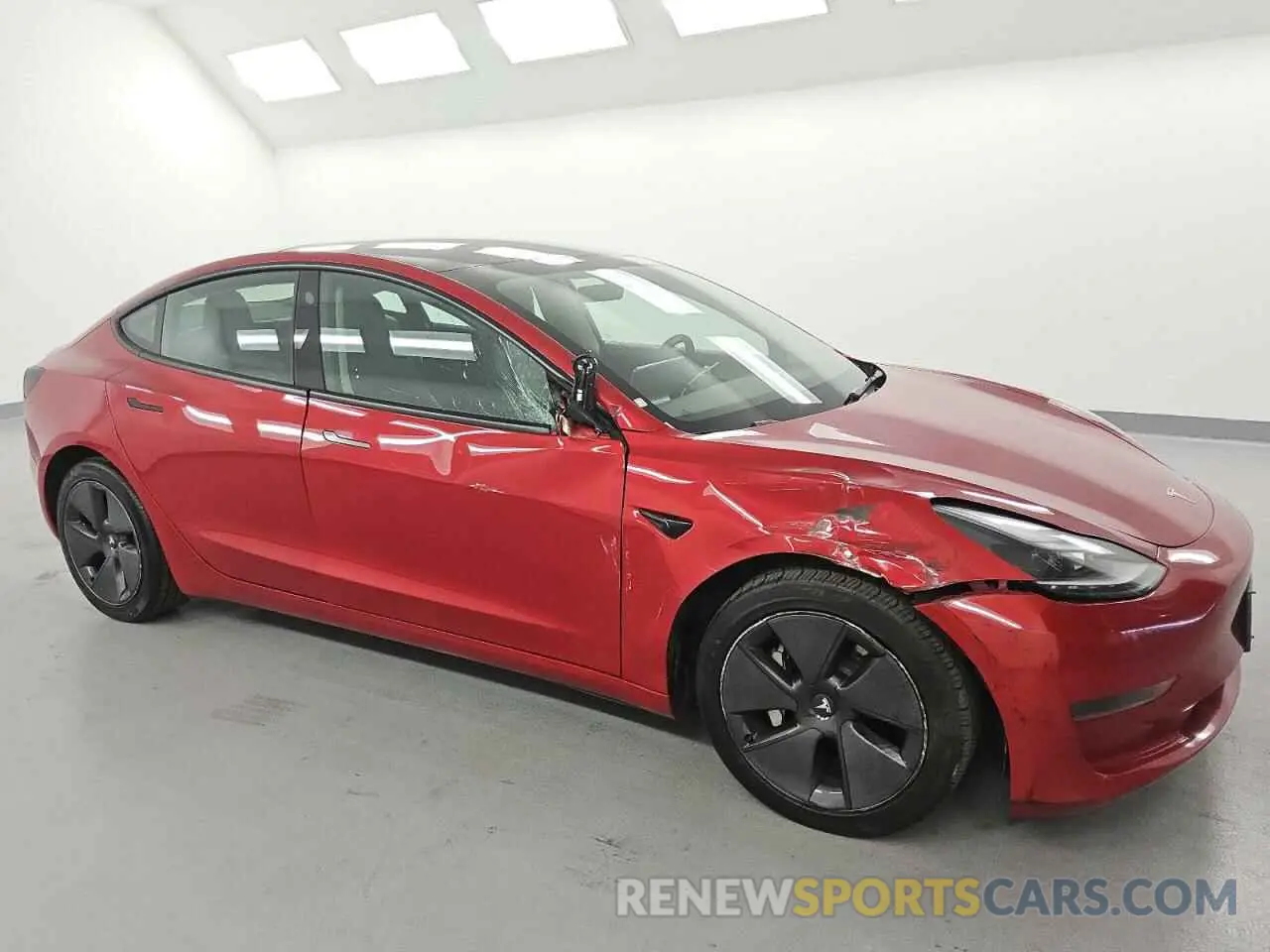 4 Photograph of a damaged car 5YJ3E1EA4NF288488 TESLA MODEL 3 2022