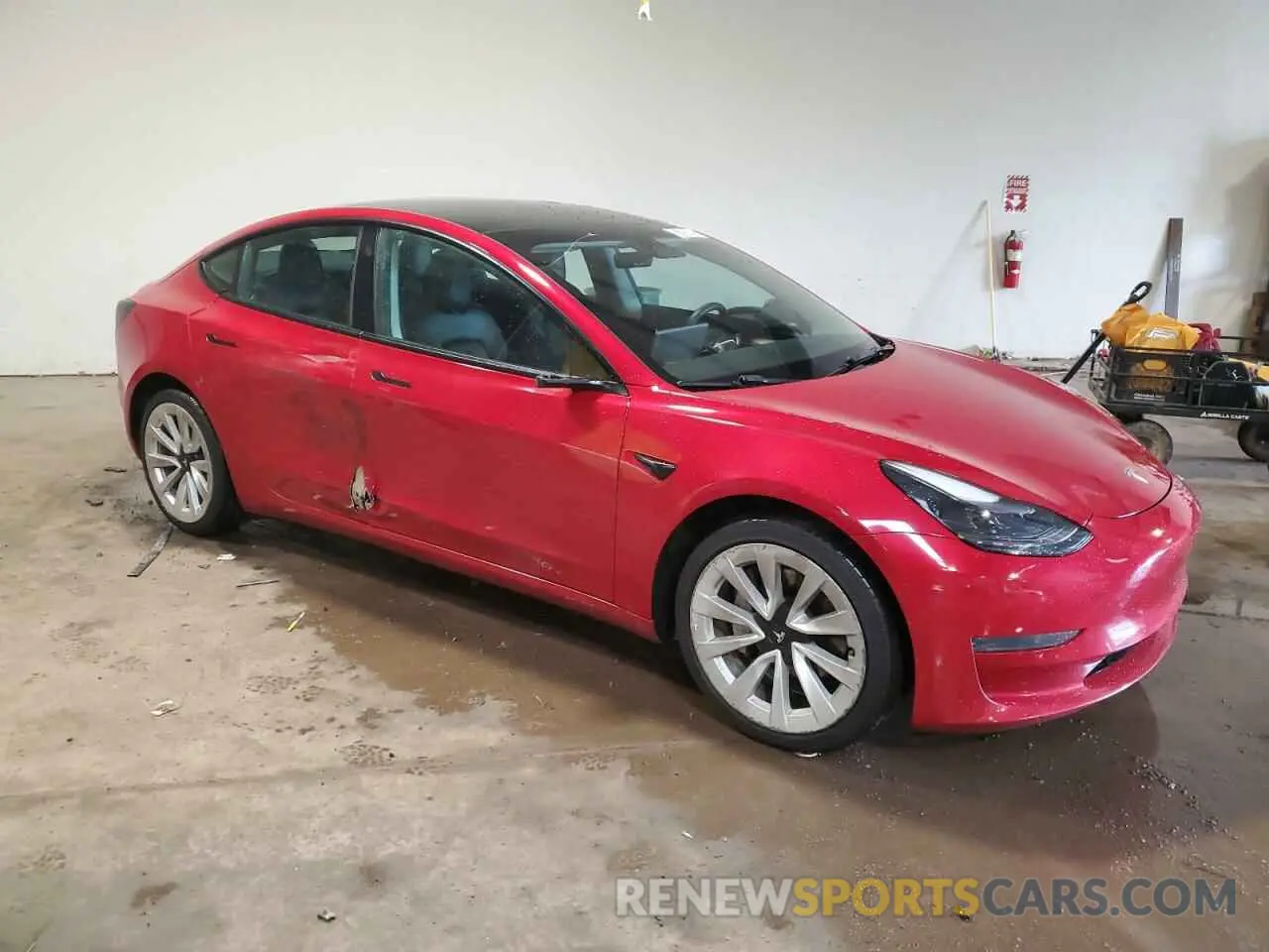 4 Photograph of a damaged car 5YJ3E1EA4NF289575 TESLA MODEL 3 2022