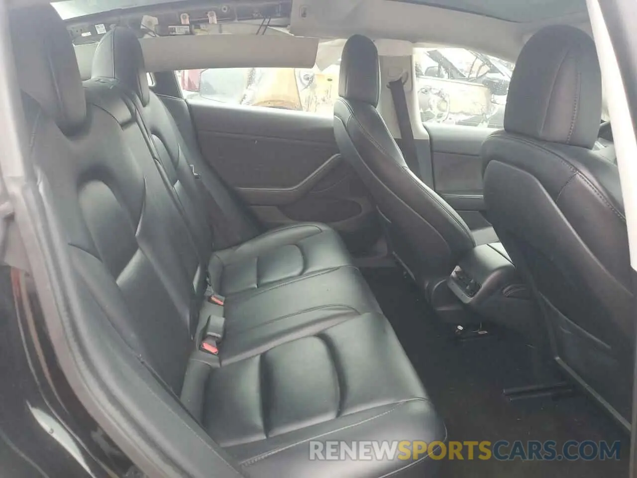 10 Photograph of a damaged car 5YJ3E1EA4NF303846 TESLA MODEL 3 2022