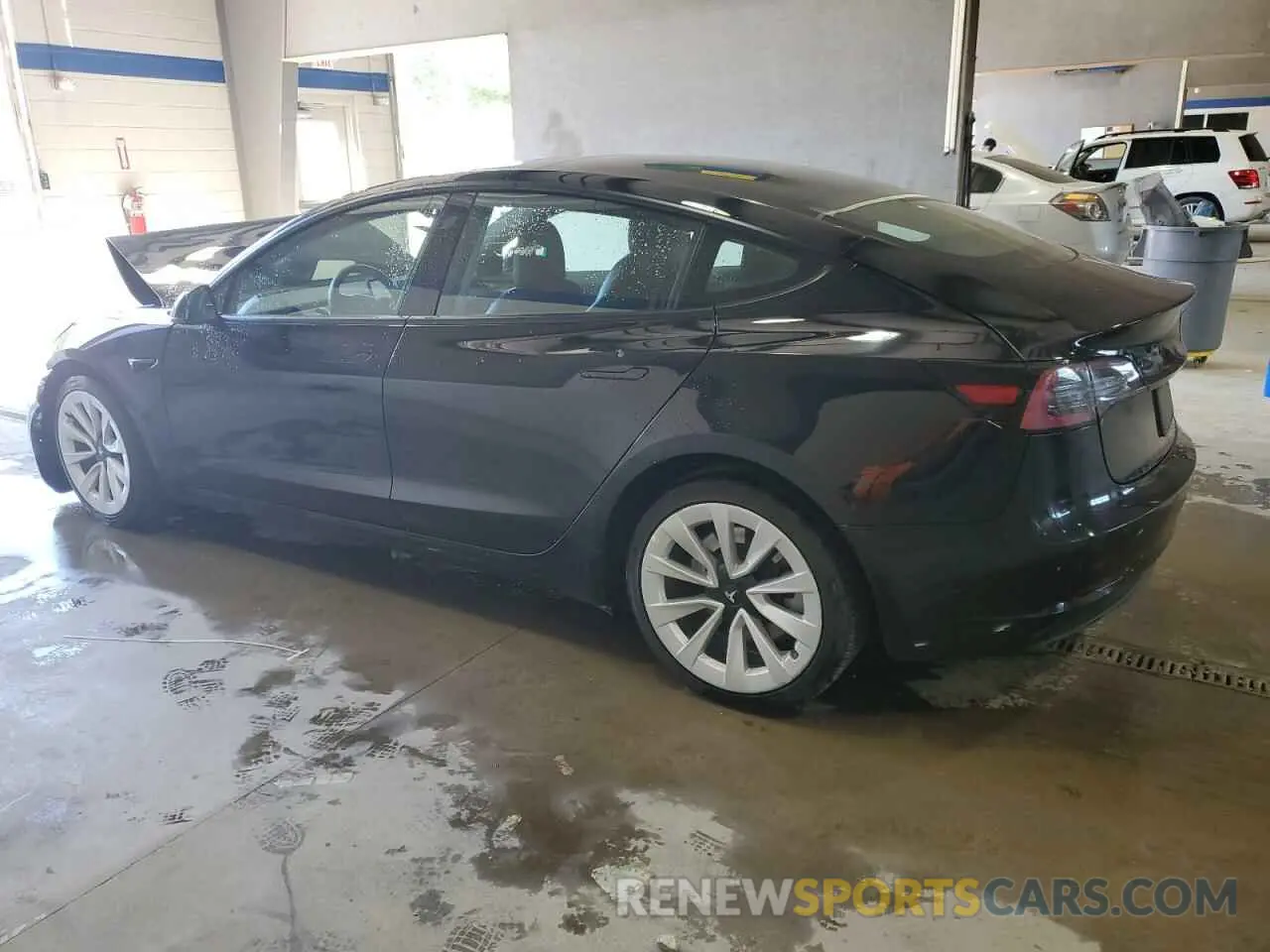 2 Photograph of a damaged car 5YJ3E1EA4NF304611 TESLA MODEL 3 2022
