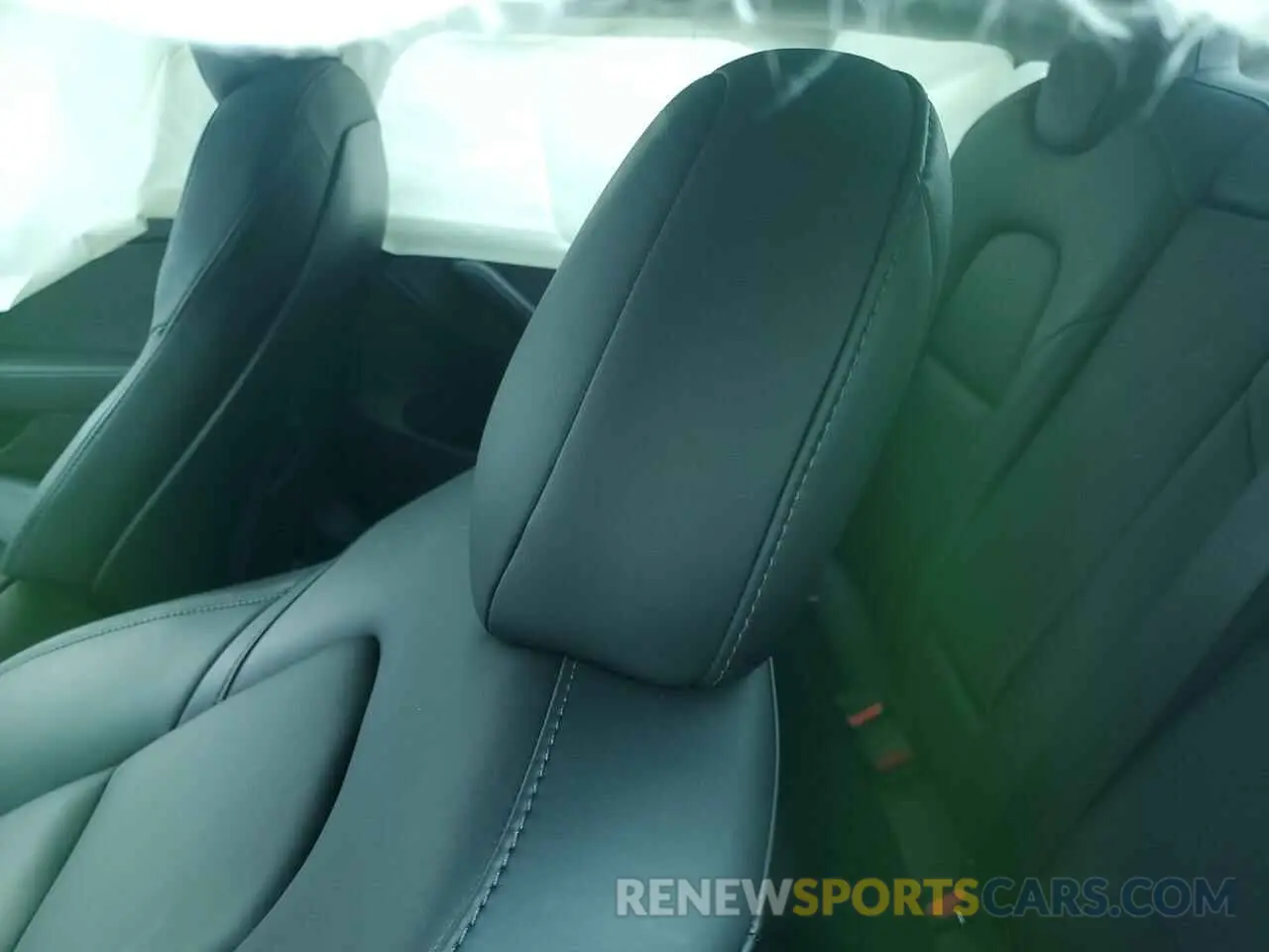 10 Photograph of a damaged car 5YJ3E1EA4NF323336 TESLA MODEL 3 2022