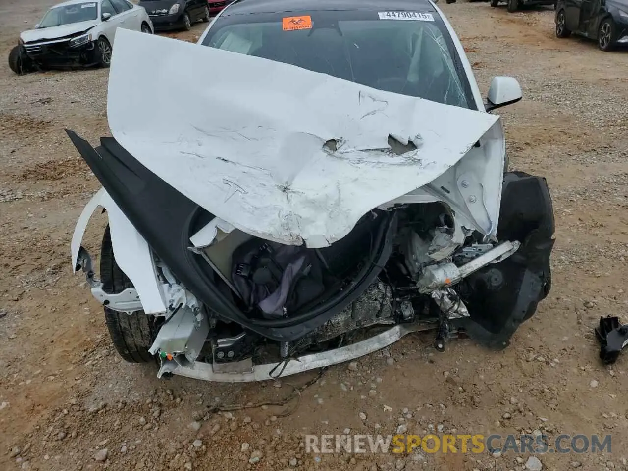 11 Photograph of a damaged car 5YJ3E1EA4NF323336 TESLA MODEL 3 2022