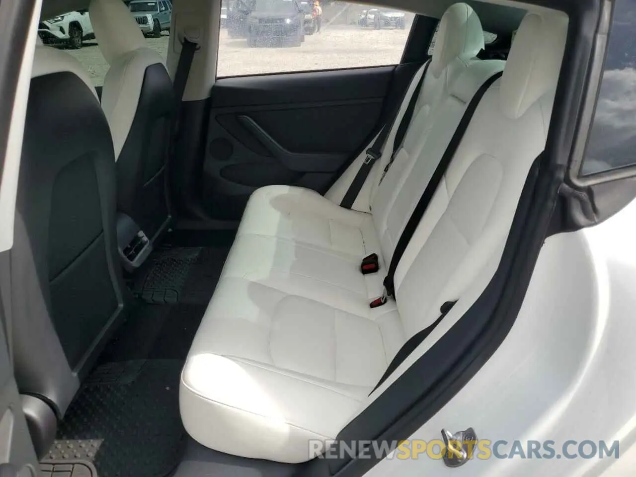 10 Photograph of a damaged car 5YJ3E1EA4NF345630 TESLA MODEL 3 2022