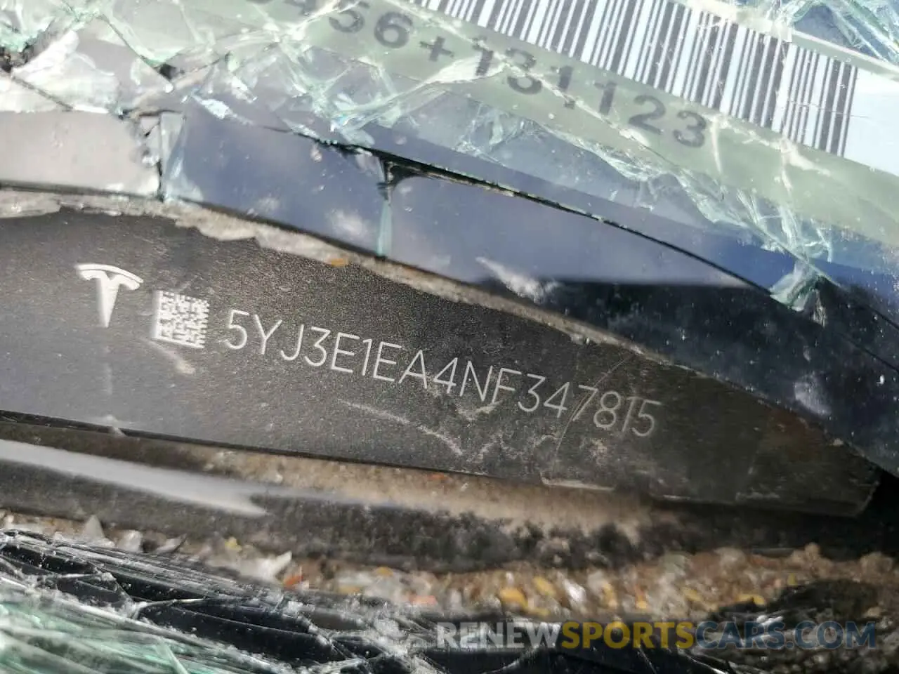 13 Photograph of a damaged car 5YJ3E1EA4NF347815 TESLA MODEL 3 2022